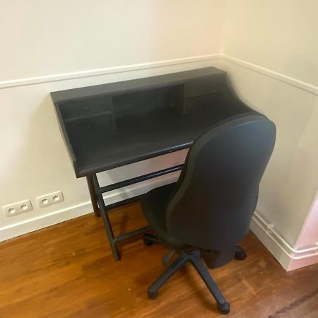 Floydroom'S Pau Chambre Hotes Dans Appartement Partage Proche Chateau Eksteriør bilde
